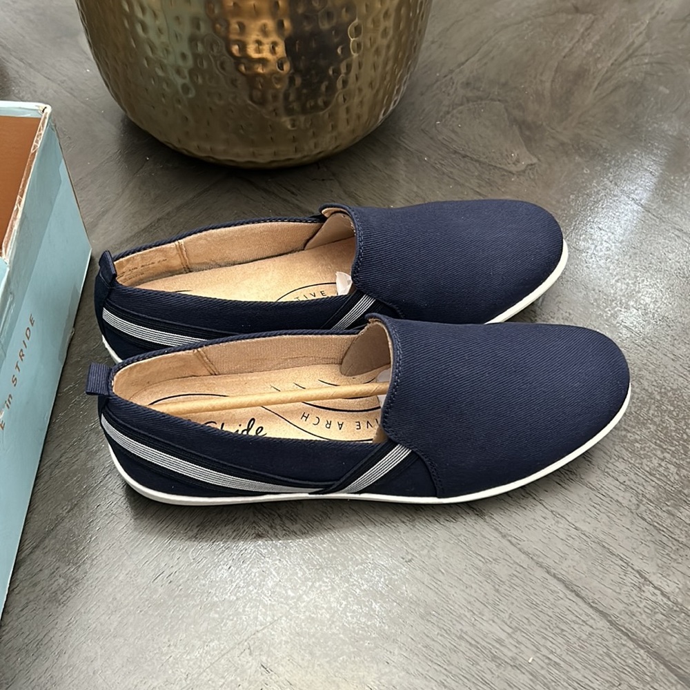 LifeStride Namaste Womens Slip On Comfort Casual And Fashion Sneakers - Picture 7 of 12